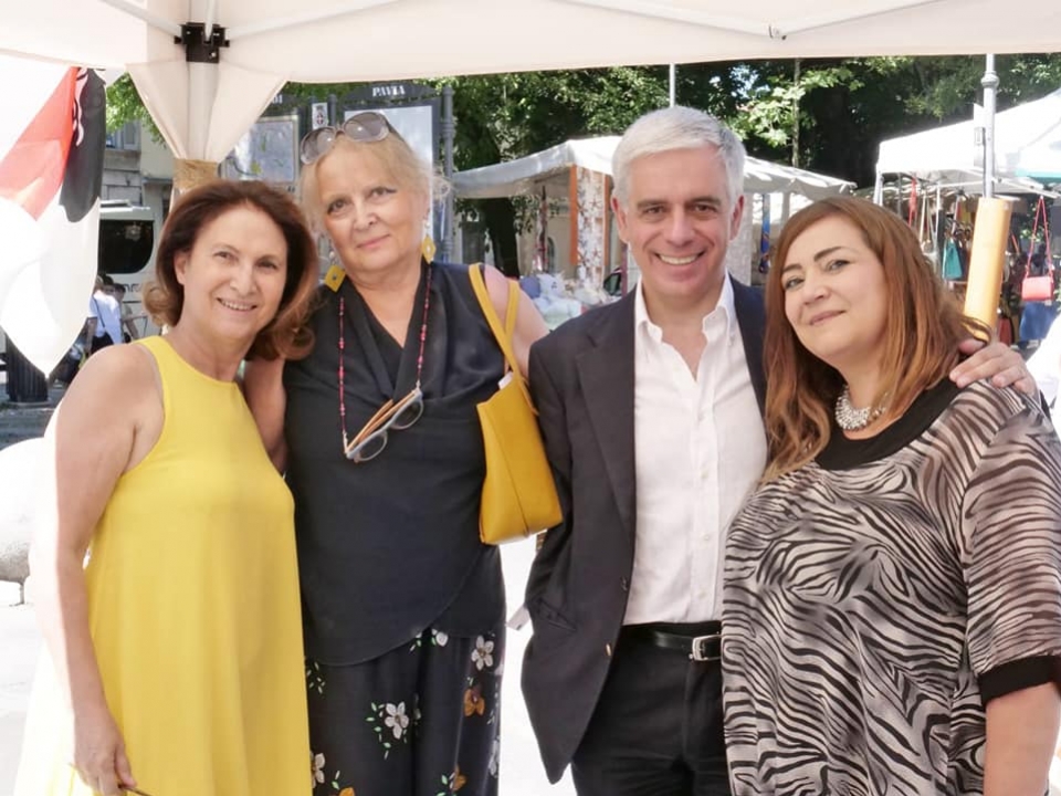 La raccolta firme per l'Insularità passa da Pavia