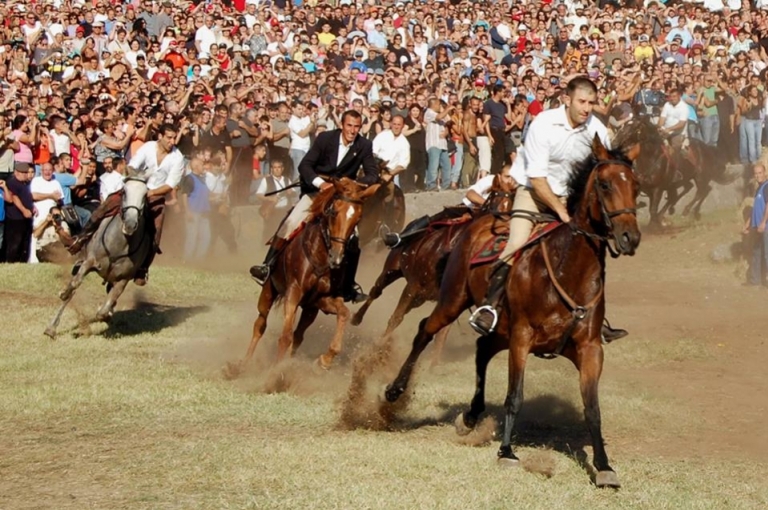 L'Ardia in onore di San Costantino a Sedilo